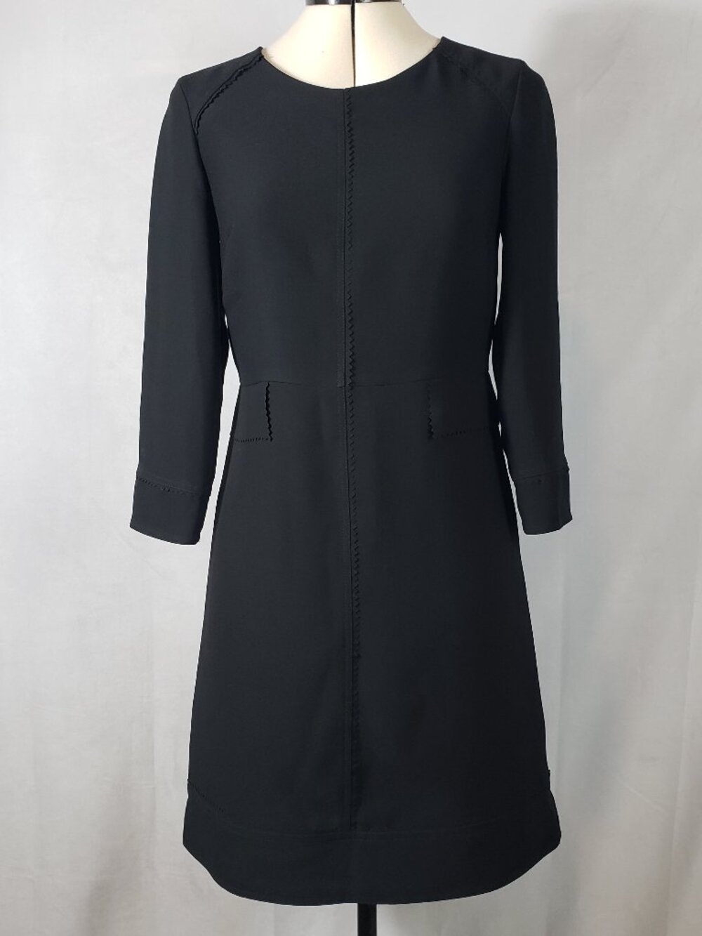 Banana Republic Laser Cut Detailed Shift Dress Mod Dark Academia Chic Size 0